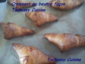 croissant-au-beurre-par-tschusstschussy