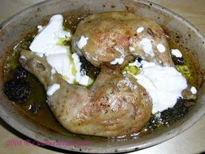 Cuisses de poulet au four, sauce aux morilles