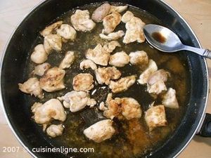 Poulet thaï au basilic