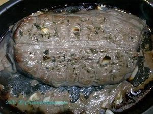Rôti de boeuf à l'ail