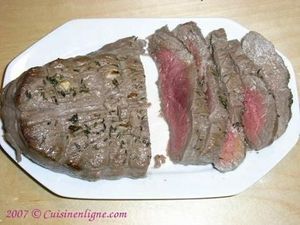 Rôti de boeuf à l'ail