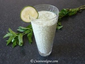 Smoothie concombre et menthe fraiche