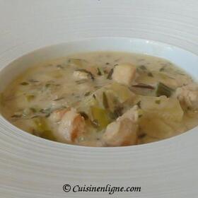 soupe-de-poulet-au-poireau-et-a-l-estragon-par-laure